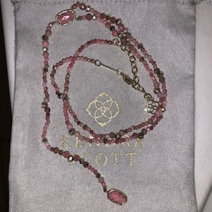 Kendra Scott necklace